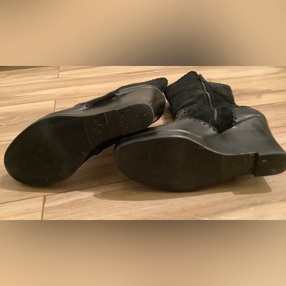 Vintage Suede and leather platform wedge heel boots 3.25” - Picture 4 of 12